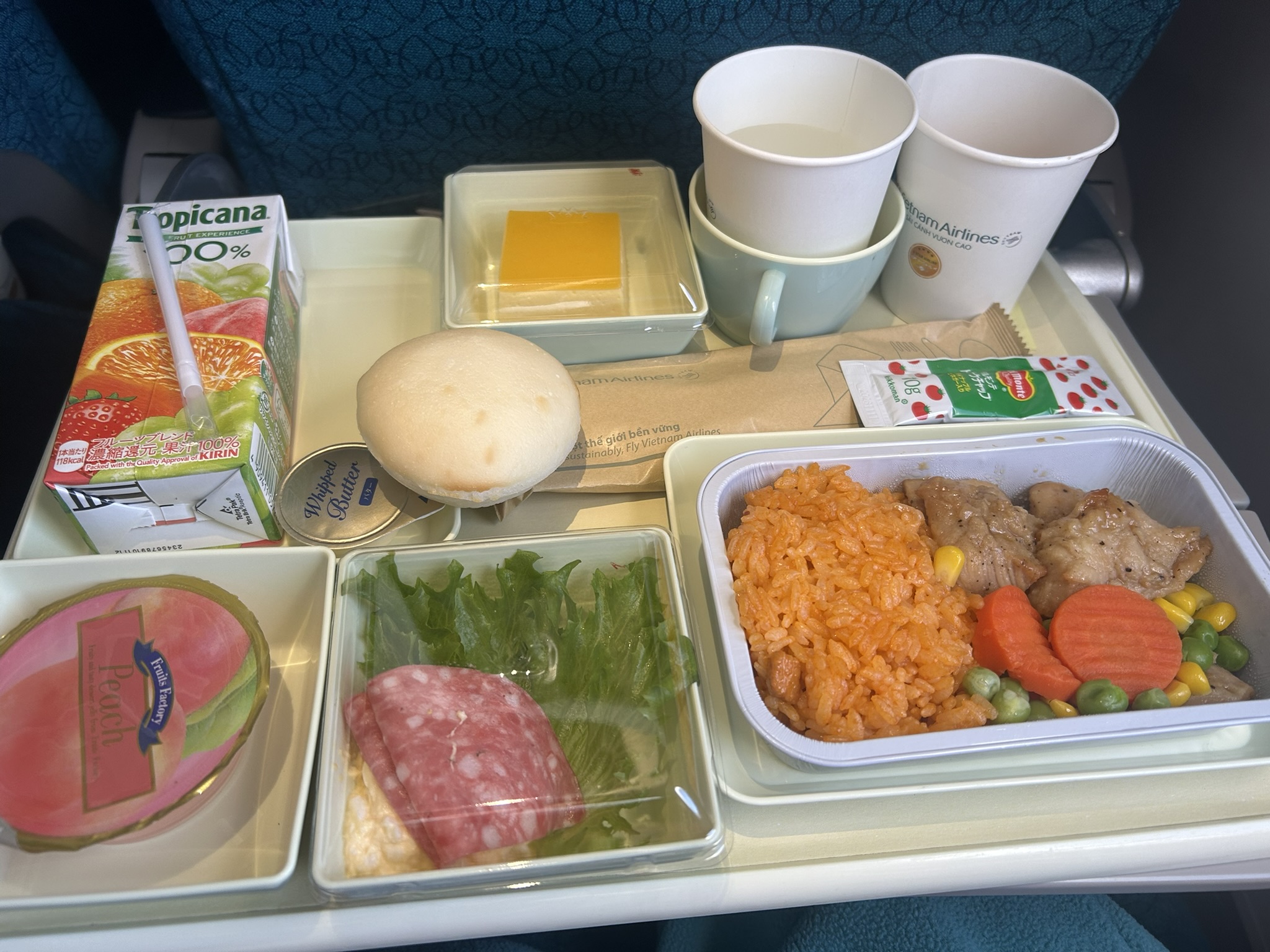ベトナム航空機内食チャイルドミール